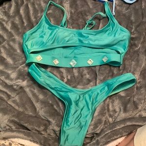 turquoise costume bikini